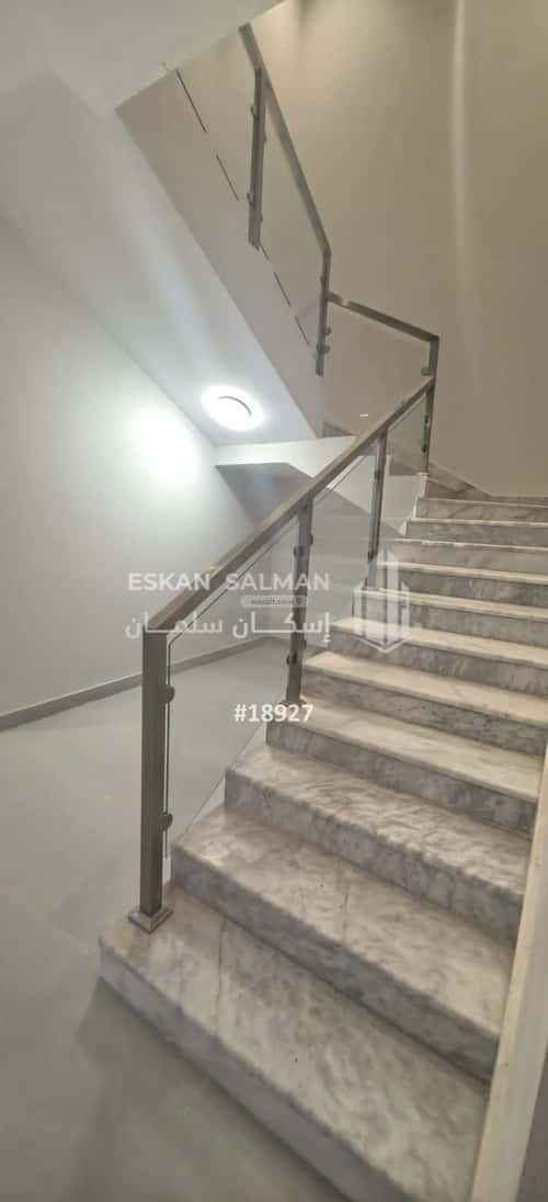 8 bedroom villa in Al Bayan 4