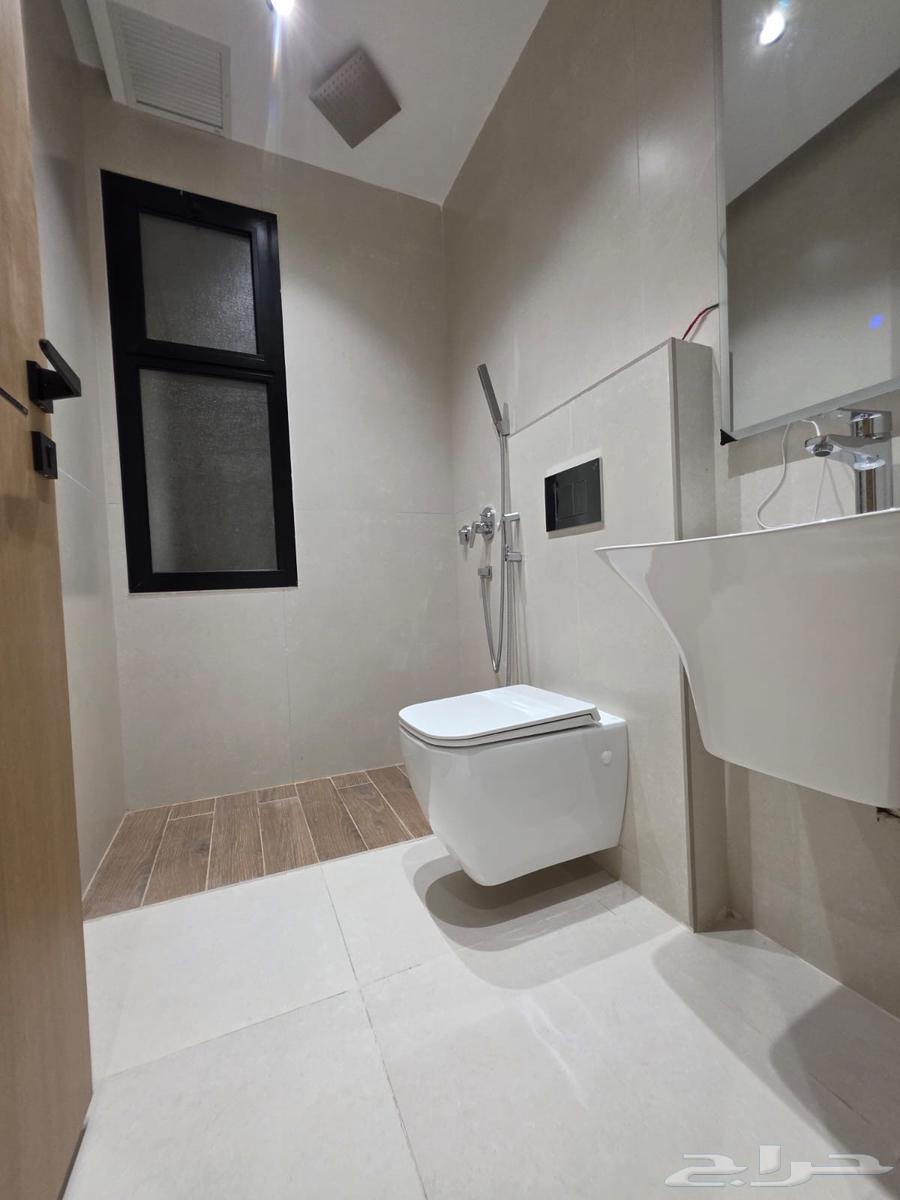 3 bedroom apartment in Batha Quraysh 12