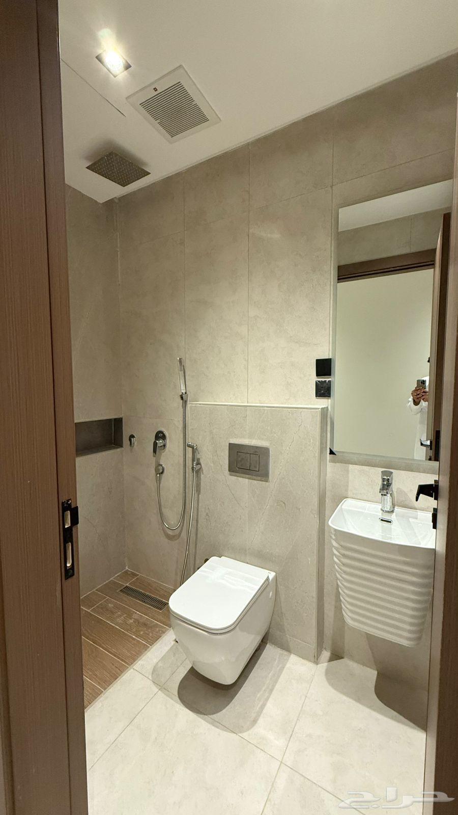 4 bedroom apartment in Batha Quraysh 11