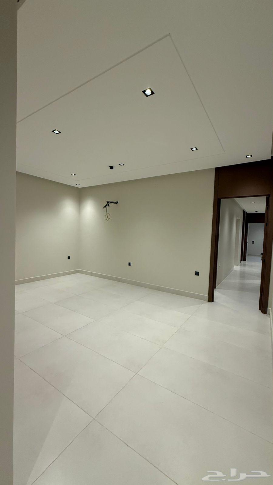 4 bedroom apartment in Batha Quraysh 9