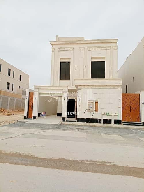 6 bedroom floor in Al Janadriyah 1