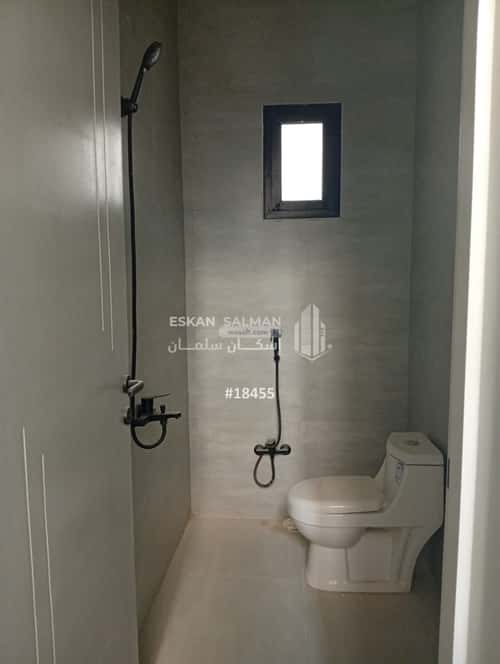 5 bedroom floor in Al Janadriyah 9