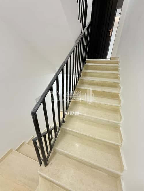 7 bedroom floor in Al Janadriyah 4