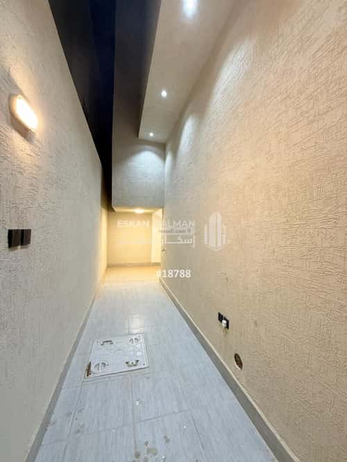 7 bedroom floor in Al Janadriyah 4