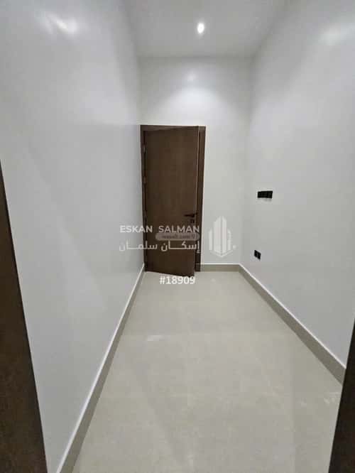 7 bedroom villa in Al Maizilah 16