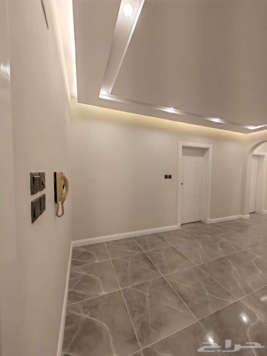 5 bedroom apartment in Wali Al Ahd 7
