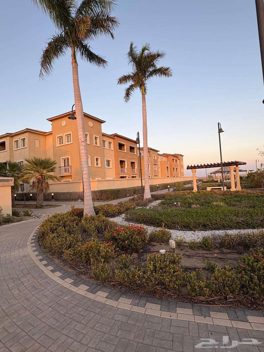 2 bedroom apartment in Al Murooj 4