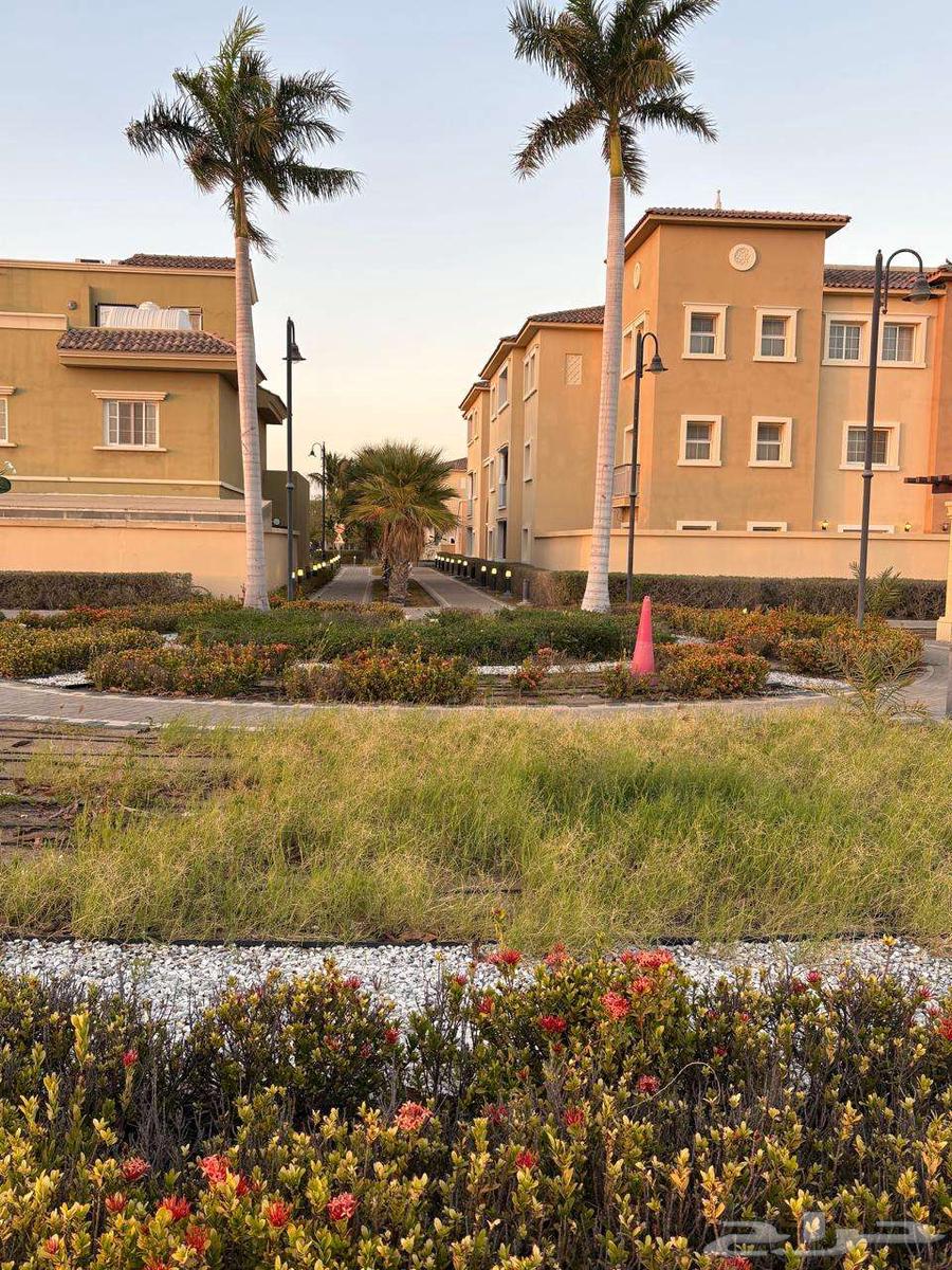 2 bedroom apartment in Al Murooj 5
