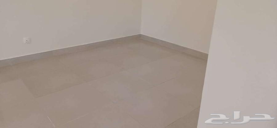 2 bedroom apartment in Al Murooj 8