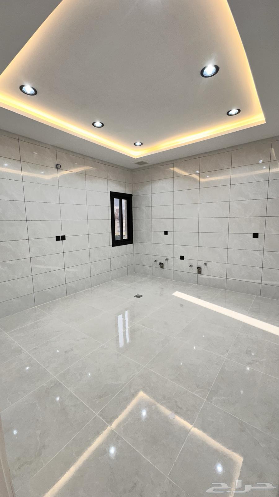 5 bedroom apartment in Batha Quraysh 12