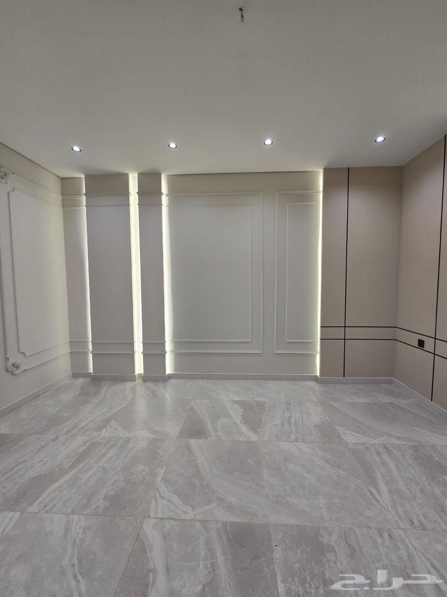 5 bedroom apartment in Wali Al Ahd 6