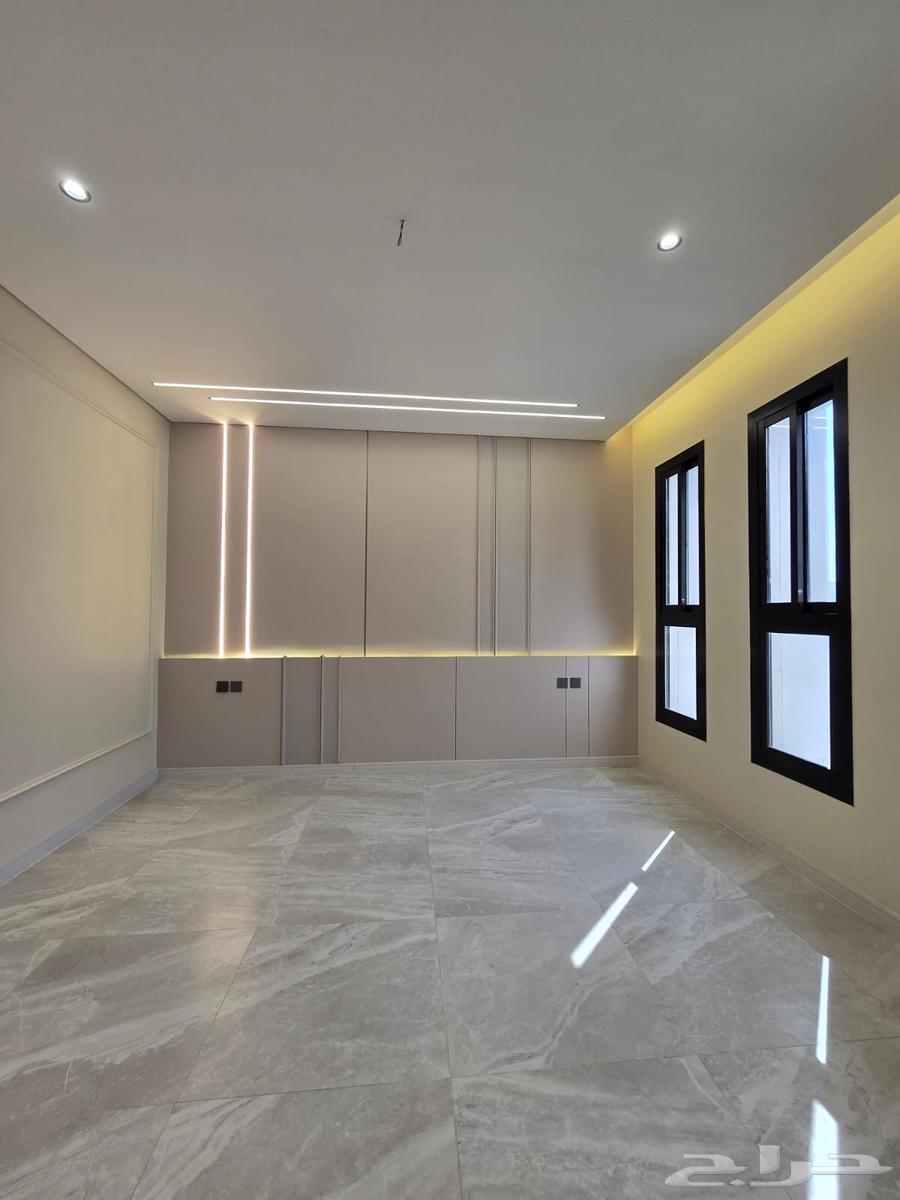 5 bedroom apartment in Wali Al Ahd 10