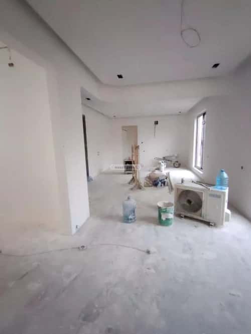 8 bedroom villa in Al Yasmin 1