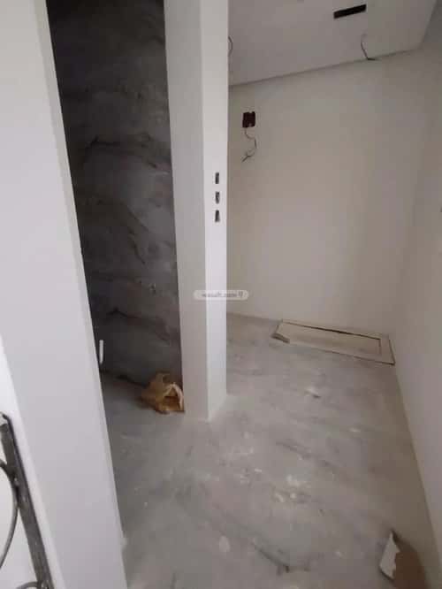 8 bedroom villa in Al Yasmin 6