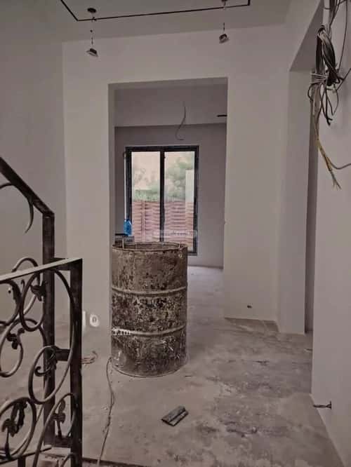 8 bedroom villa in Al Yasmin 12