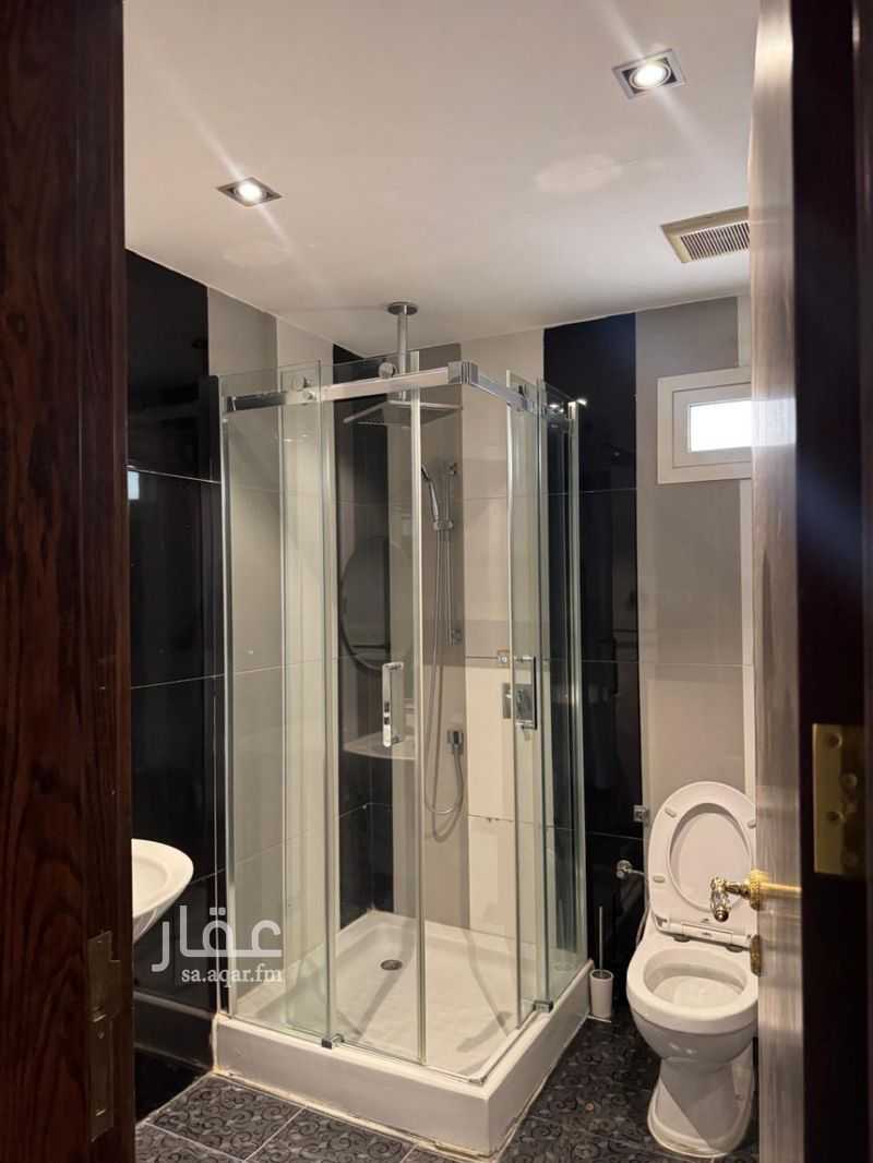5 bedroom villa in Al Wahah, Riyadh 10
