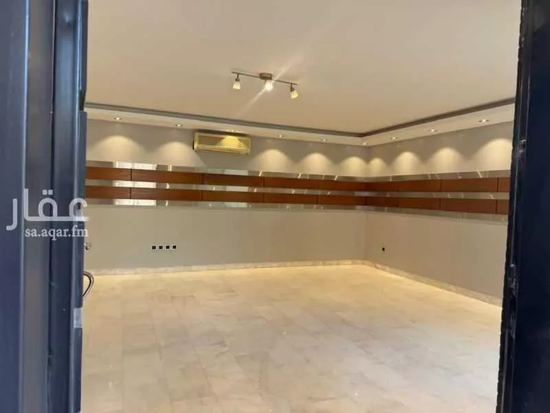 5 bedroom villa in Al Wahah, Riyadh 8