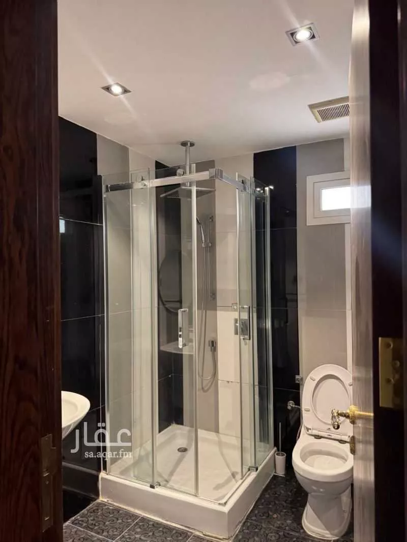 5 bedroom villa in Al Wahah, Riyadh 10