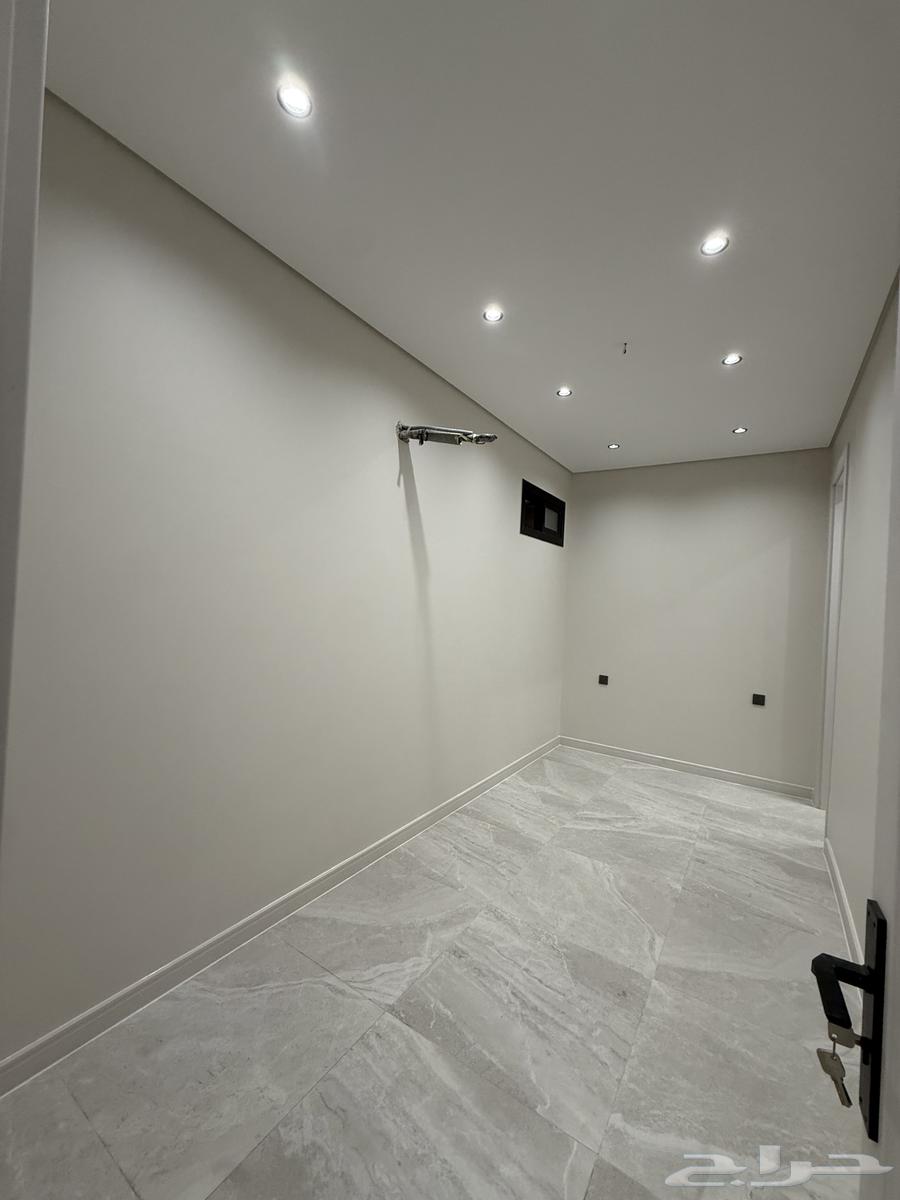 4 bedroom apartment in Wali Al Ahd 12