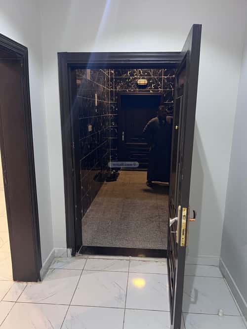 شقة 5 غرف في الصفاء 4