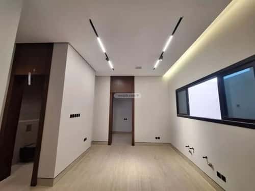 6 bedroom villa in Al Mahdiyyah 3