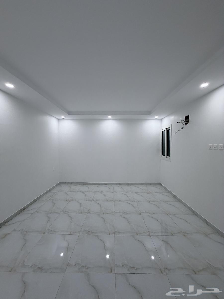 4 bedroom apartment in Batha Quraysh 9