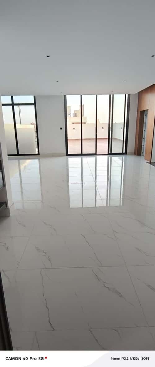 فيلا 7 غرف في النرجس 2