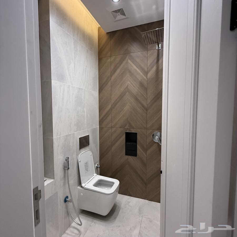 5 bedroom apartment in Al Shawqiyyah 7