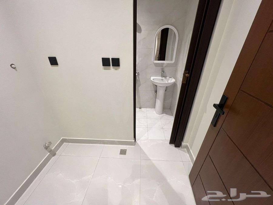 4 bedroom apartment in Wali Al Ahd 13