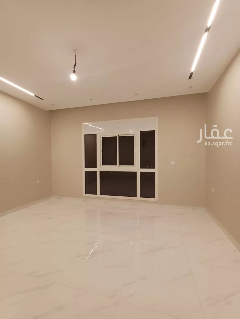 فيلا 13 غرف في طيبة 8