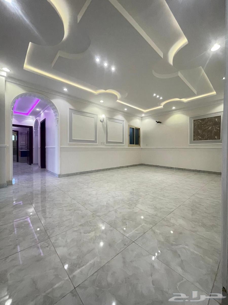 6 bedroom apartment in King Fahd 11
