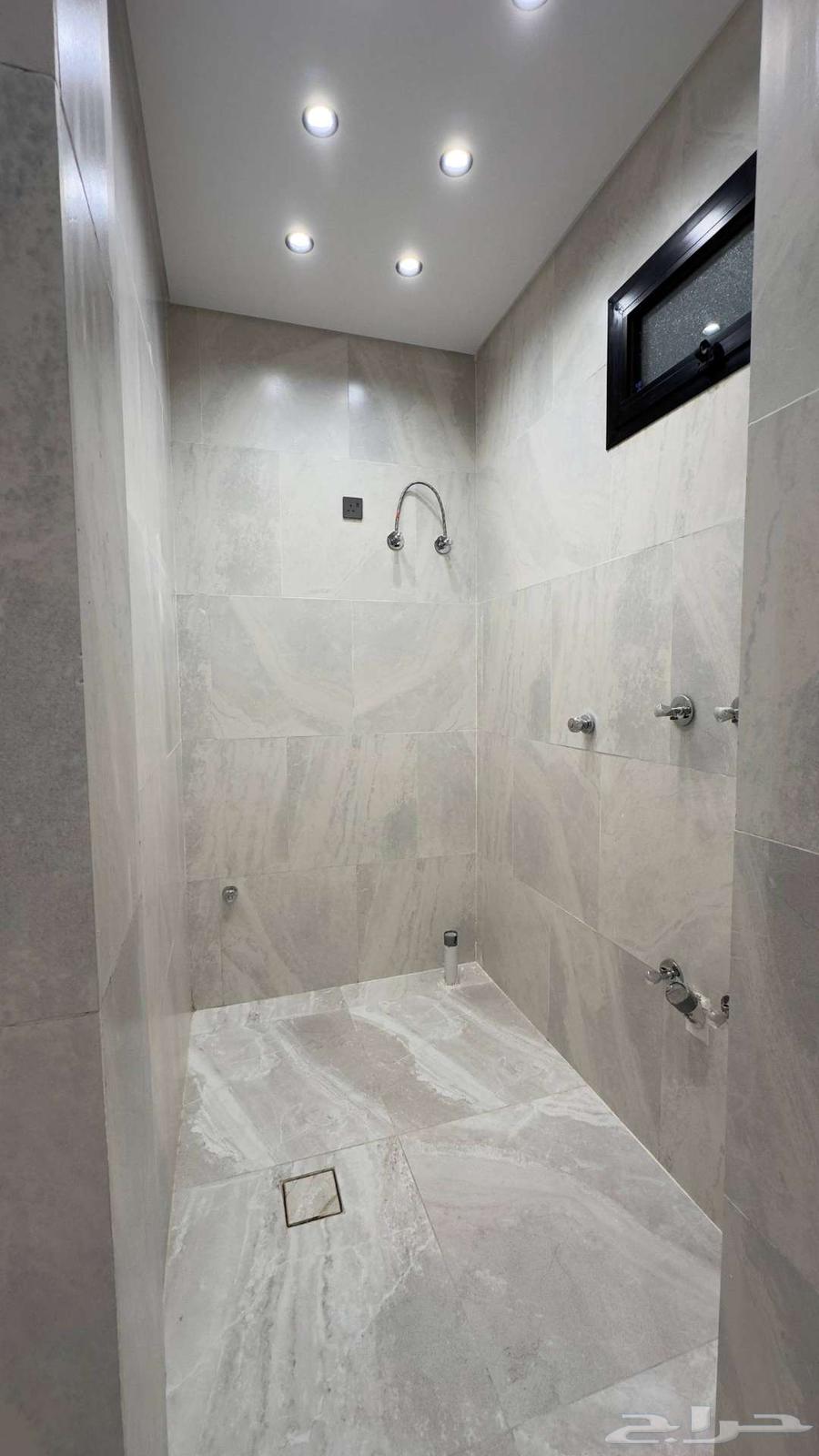 5 bedroom apartment in Batha Quraysh 8