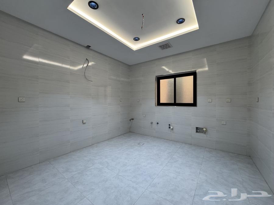 4 bedroom apartment in Batha Quraysh 7