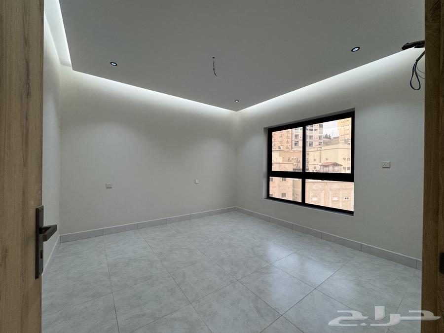 4 bedroom apartment in Batha Quraysh 8