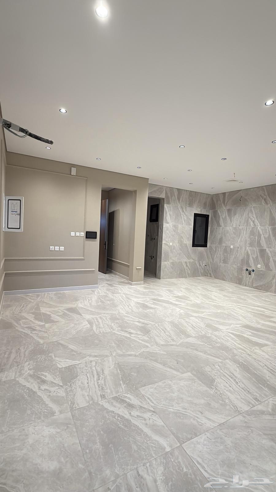 5 bedroom apartment in Wali Al Ahd 11