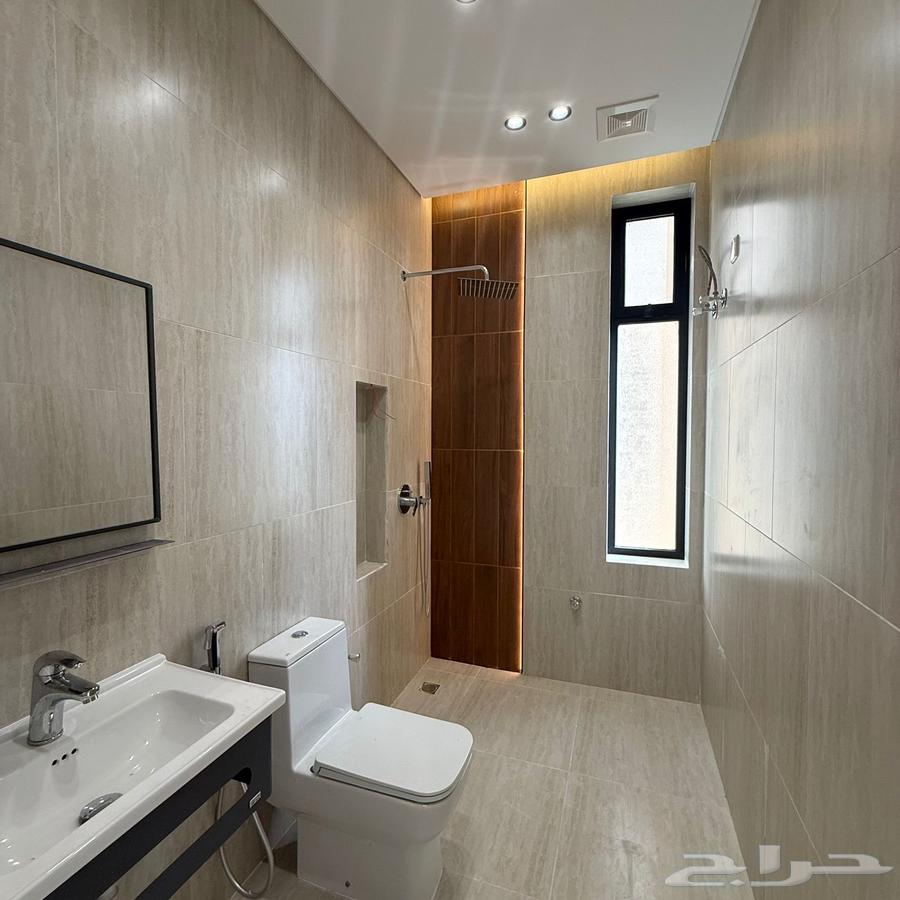 5 bedroom apartment in Wali Al Ahd 4