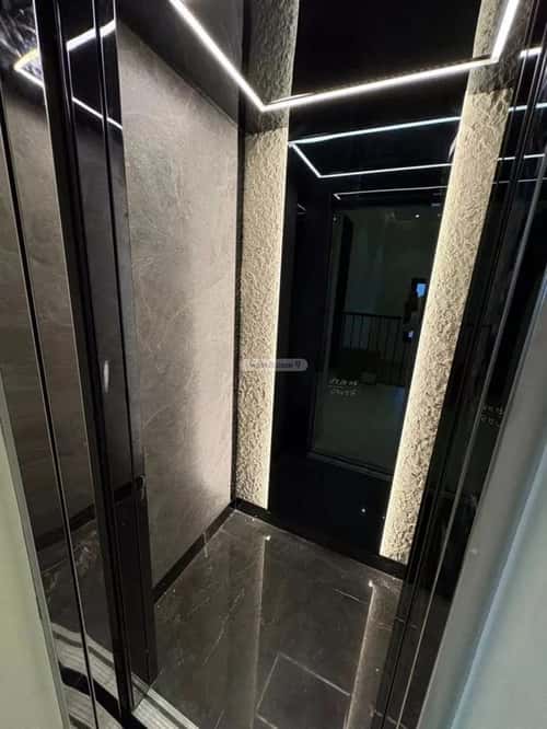 4 bedroom floor in Al Aridh 7