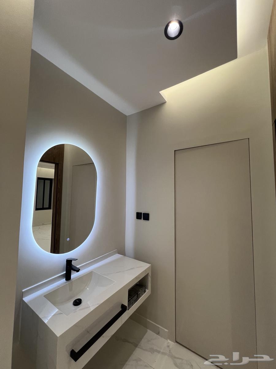 5 bedroom apartment in Al Buhayrat 2