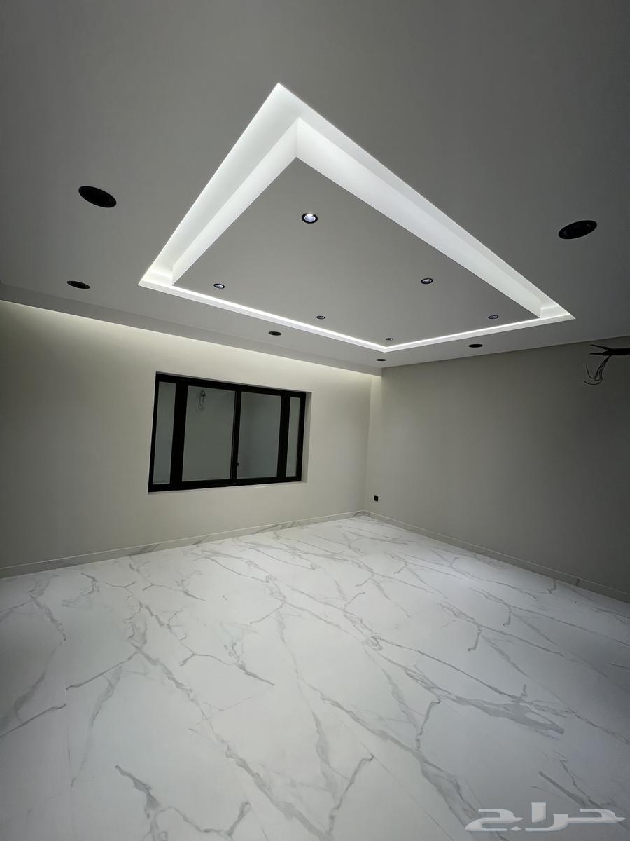 5 bedroom apartment in Al Buhayrat 4