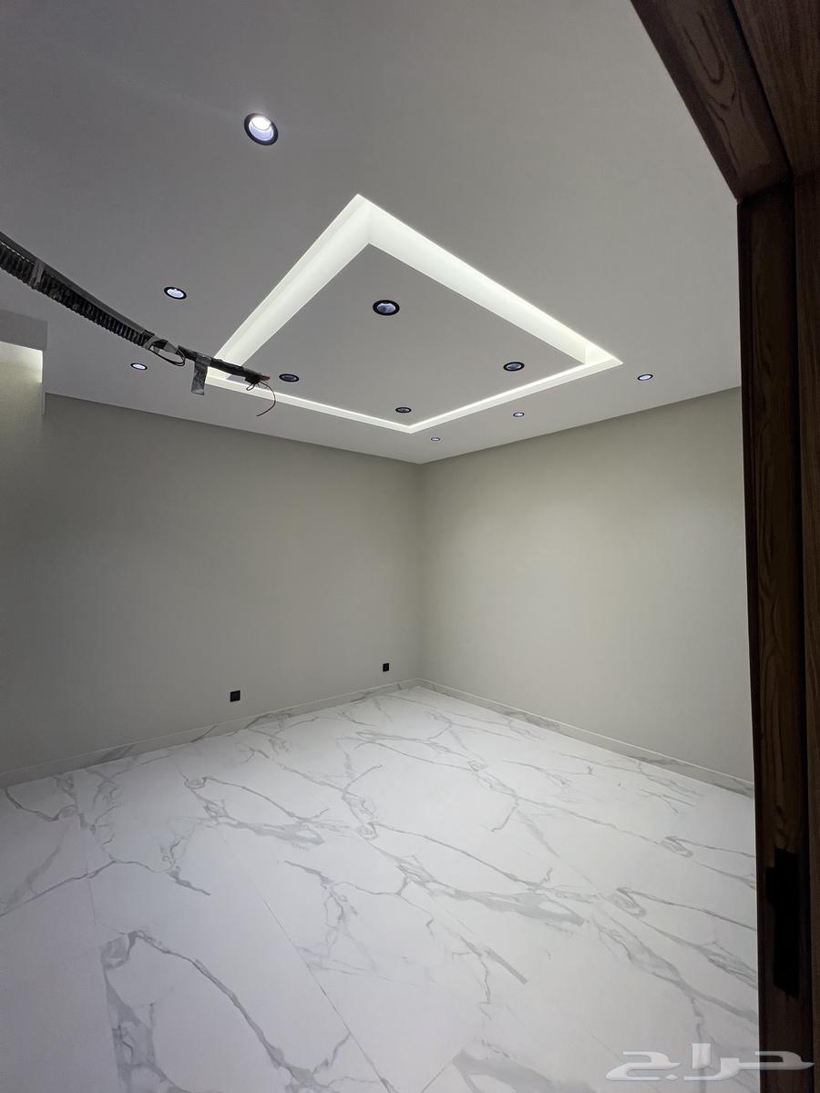 5 bedroom apartment in Al Buhayrat 6
