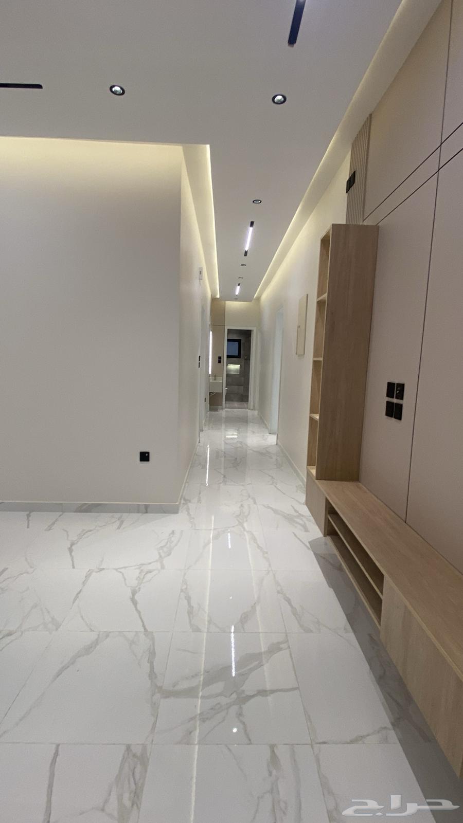 5 bedroom apartment in Al Buhayrat 5