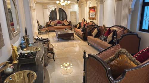 5 bedroom villa in Al Rawdah 6