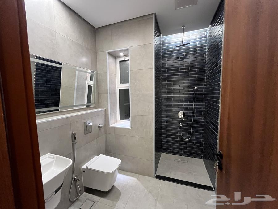 5 bedroom apartment in Al Shawqiyyah 5