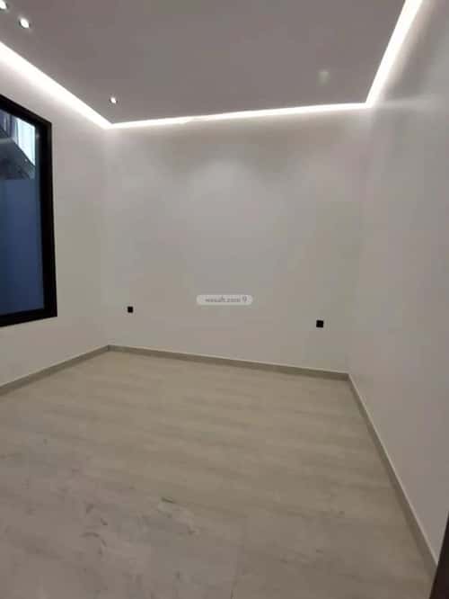 6 bedroom villa in Al Uraija Al Gharbi 2