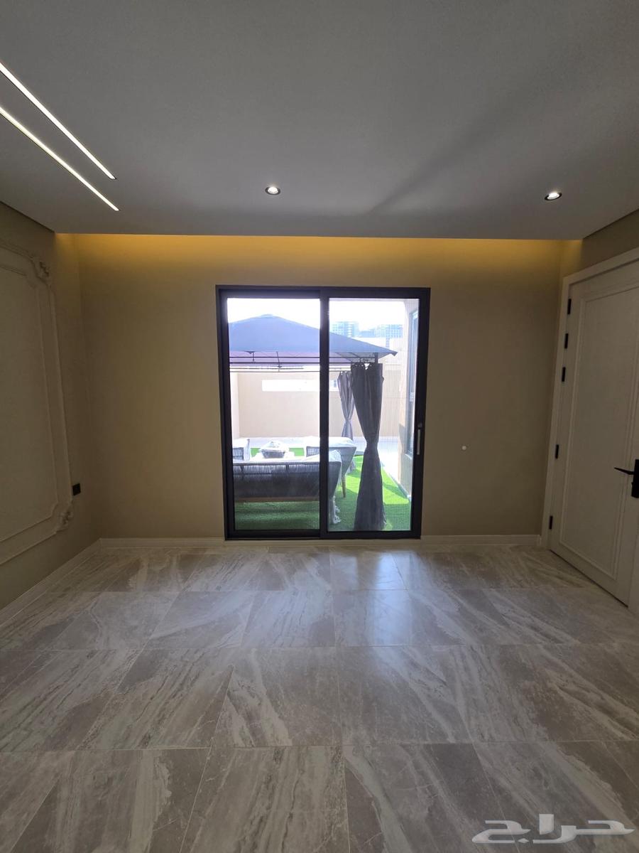 4 bedroom apartment in Al Aziziyah 14