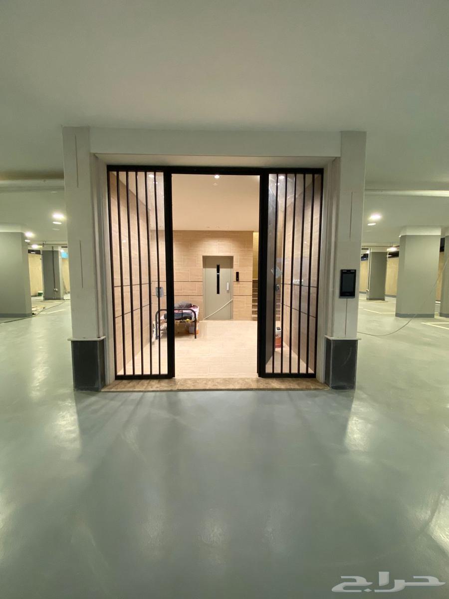 4 bedroom apartment in Al Aziziyah 3
