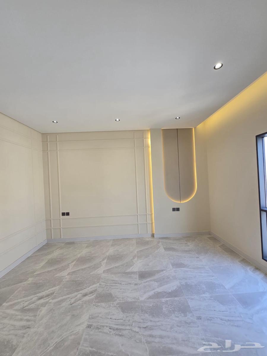 4 bedroom apartment in Al Aziziyah 7