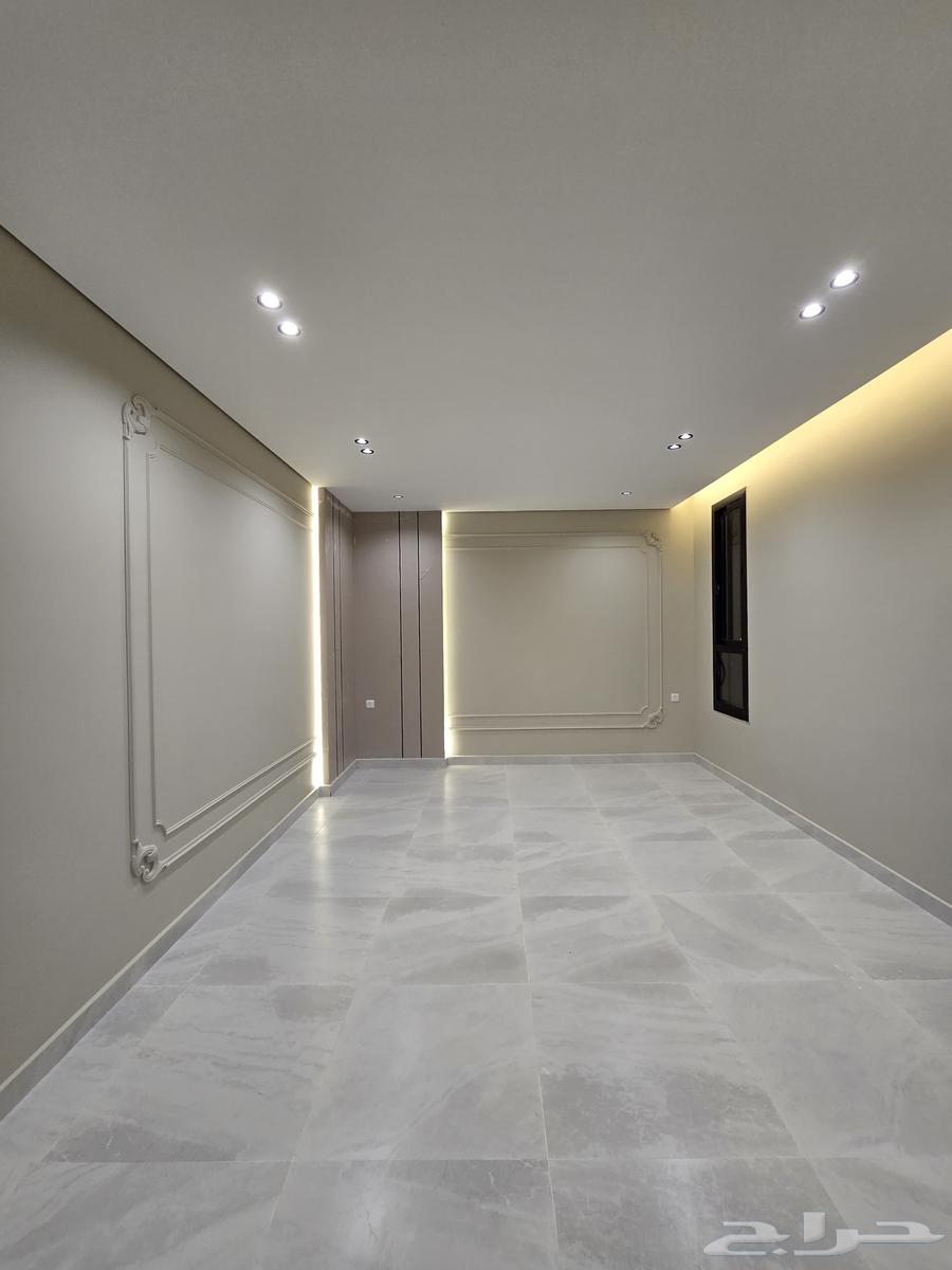 6 bedroom apartment in Al Sharayea 19