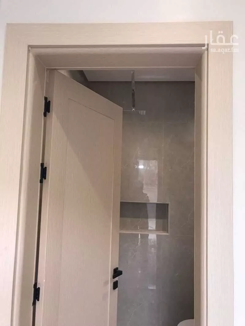 8 bedroom apartment in Dahiat King Fahd 13