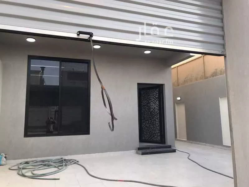 8 bedroom apartment in Dahiat King Fahd 15